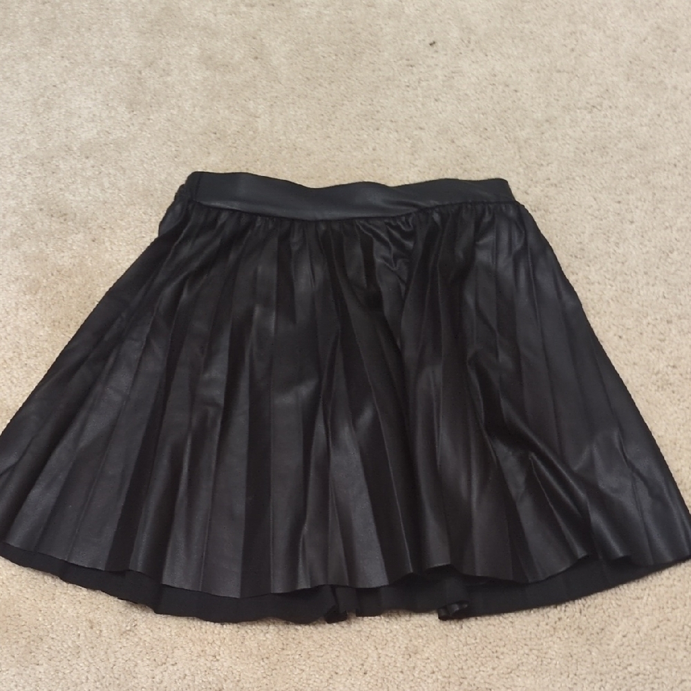 Girls Brand New ZARA Black Leather Skirt. New With Tag